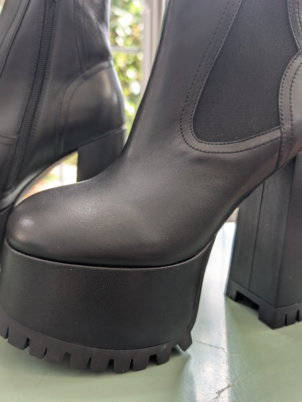 ✨Jeffrey Campbell Kickster Black Leather Platform Ankle Boots Lug Sole Sz 8 - Picture 4 of 11